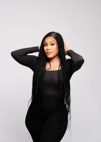 Knotless Braids Noir Intense – Full Lace Premium